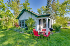 Cozy Vacation Home Near Delavan Lake!